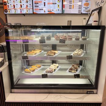 Paris Banh Mi - Cakes and Desert - Vietnamese Near Me - McDonough, Georgia