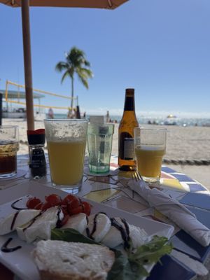 Salute! On The Beach by null