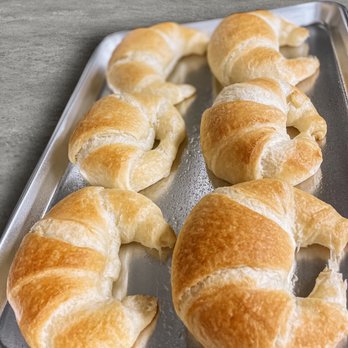 Von’s Coffee Shoppe - Butter Croissants - Vegan Near Me - Ft Worth, Texas