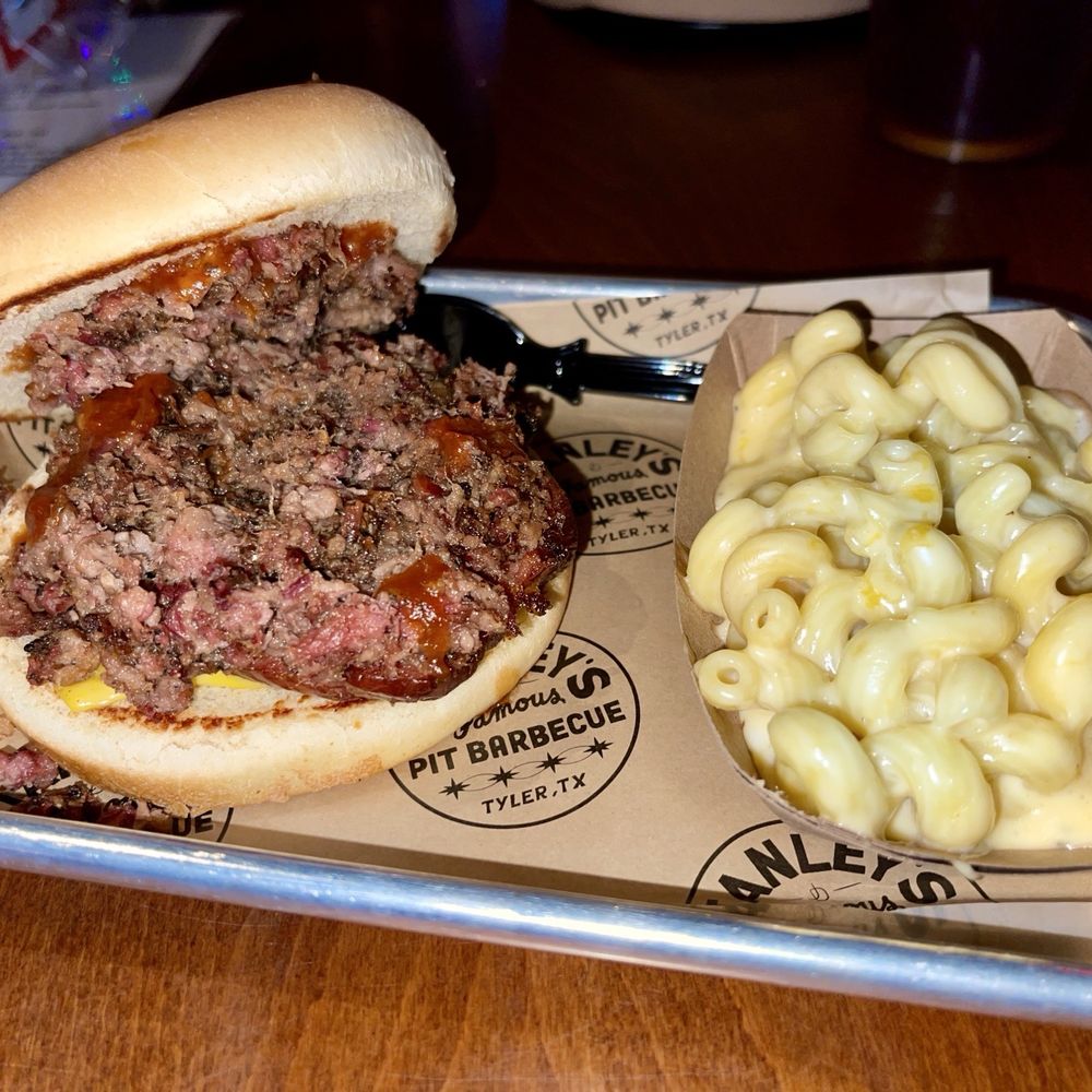 Stanley's Famous Pit Barbecue - Brother in Brother-In-Law Sandwich and Macaroni & Cheese - Barbeque Near Me - Tyler, Texas Stanley's Famous Pit Barbecue - Brother in Brother-In-Law Sandwich and Macaroni & Cheese - Barbeque Near Me - Tyler, Texas