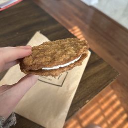 Oatmeal cream pie