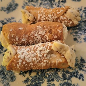 Fiori - Canoli - Italian Near Me - Flower Mound, Texas Fiori - Canoli - Italian Near Me - Flower Mound, Texas