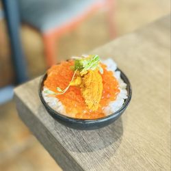 Kakuna Sushi - Egg over rice on the omakase box