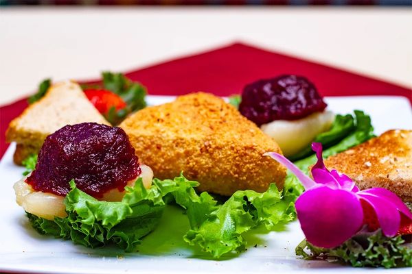 The Gateway Restaurant & Lodge by null