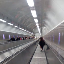 Metro Národní Třída - Eskalatory