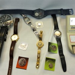 Alex The Cobbler - Watch batteries and straps replaced