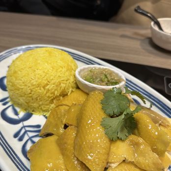 Pine House Cafe - Hong Kong Style Cafe Near Me - Toronto, Ontario