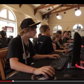 iD Tech Camps - Rows & rows of computers and all kids in the same room. Not small class sizes. - Summer Camps Near Me - Los Angeles, California iD Tech Camps - Rows & rows of computers and all kids in the same room. Not small class sizes. - Summer Camps Near Me - Los Angeles, California