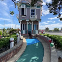 Scandia Family Fun Center - Golf