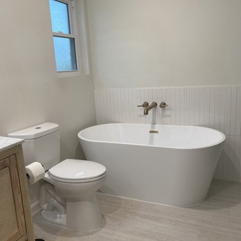 Diaz Remodeling - Master bathroom AFTER - General Contractors Near Me