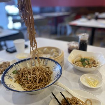 Li’s Potstickers - Sesame paste noodles, soup dumplings and chili oil wontons - Noodles Near Me - Sugar Land, Texas Li’s Potstickers - Sesame paste noodles, soup dumplings and chili oil wontons - Noodles Near Me - Sugar Land, Texas
