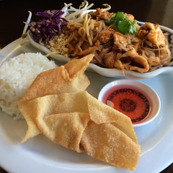 Thai Classic In Paso - Pad Thai. Very good but you can't accuse them of too big portions. - Thai Near Me - Paso Robles, California Thai Classic In Paso - Pad Thai. Very good but you can't accuse them of too big portions. - Thai Near Me - Paso Robles, California