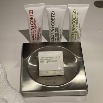 21c Museum Hotel Durham - Toiletries - Hotels Near Me - Durham, North Carolina