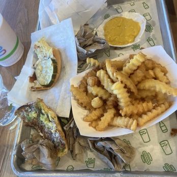 Shake Shack - Cold fries left behind - Fast Food Near Me - Vancouver, Washington