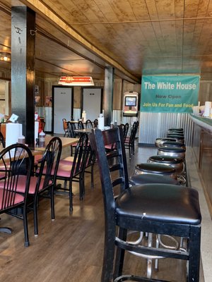 White House Tavern by null