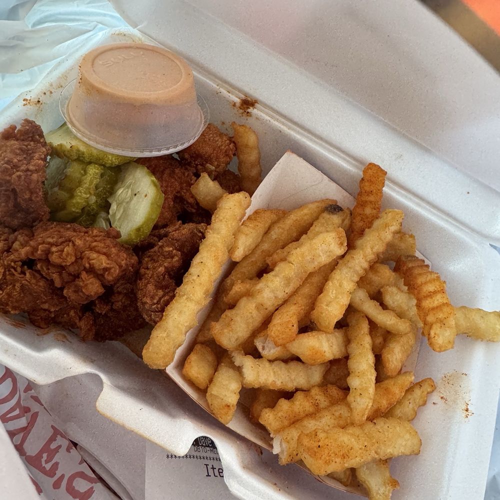 Dave's Hot Chicken - 10 pc. Dave's Bites w/ Fries - Chicken Shop Near Me - Jacksonville, Florida Dave's Hot Chicken - 10 pc. Dave's Bites w/ Fries - Chicken Shop Near Me - Jacksonville, Florida