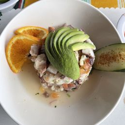 Tostada mixta con pulpo y pescado