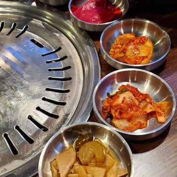 Kkoki BBQ Eugene - Banchan and salad served before the meat comes to be grilled. - Korean Near Me - Eugene, Oregon