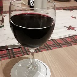 Restaurant Fässle - Kleinem Happen essen und ein Schlückchen Wein dazu. Abendessen...