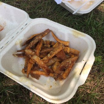Gmonkey Farm 2 Street - Famous G-Zen fries - Food Trucks Near Me - Durham, Connecticut Gmonkey Farm 2 Street - Famous G-Zen fries - Food Trucks Near Me - Durham, Connecticut
