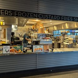 Shake Shack Big Beaver Road - Troy