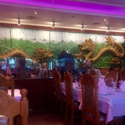 Le Dragon d'Or - Dinning area