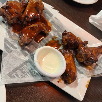 Smokey Bones Avon - Wings, forgot to take the pic until 2 had already been grabbed!! - Barbeque Near Me - Avon, Indiana Smokey Bones Avon - Wings, forgot to take the pic until 2 had already been grabbed!! - Barbeque Near Me - Avon, Indiana