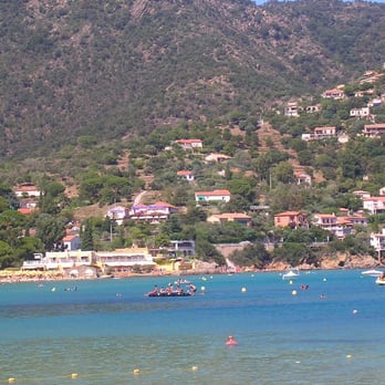 La Plage de Saint Clair - Beaches Near Me - Le Lavandou, 83