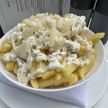 Sprüngli - Truffle french fries - Chocolatiers & Shops Near Me - Zürich, ZH Sprüngli - Truffle french fries - Chocolatiers & Shops Near Me - Zürich, ZH