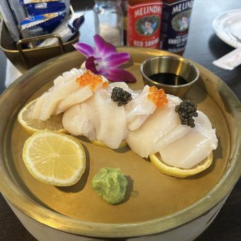 7 Seas Oyster Bar - Seattle scallop sashimi - Seafood Near Me - Houston, Texas