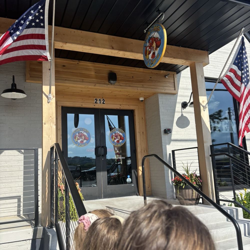 Pinchy's Lobster & Rawbar - Front entrance - Seafood Near Me - Sevierville, Tennessee Pinchy's Lobster & Rawbar - Front entrance - Seafood Near Me - Sevierville, Tennessee