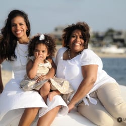 Max Bossman Photographer - Http://goo.gl/TMpFlQ 3 generations - mothers and daughters family beach photography