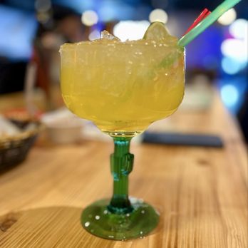 El Calamar - Margarita - Seafood Near Me - Chicago, Illinois El Calamar - Margarita - Seafood Near Me - Chicago, Illinois