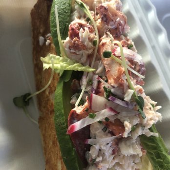 Pacific Catch - Lobster roll - Seafood Near Me - San Francisco, California Pacific Catch - Lobster roll - Seafood Near Me - San Francisco, California
