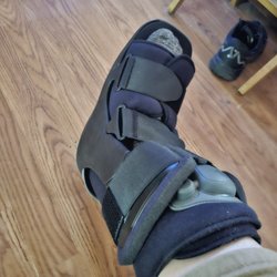 Advanced Ankle & Foot Surgeons - Fractured toe