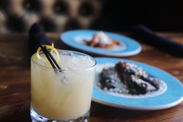 Dos Diablos Taco Bar by null