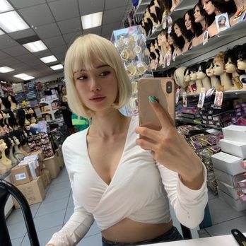 Midtown Wig Center - Blonde bob wig - Cosmetics & Beauty Supply Near Me - Los Angeles, California Midtown Wig Center - Blonde bob wig - Cosmetics & Beauty Supply Near Me - Los Angeles, California