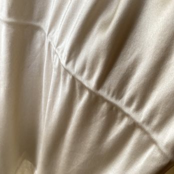 Laundré - That's not a seam... that's a crease from their handling of my skirt - Laundromat Near Me - San Francisco, California Laundré - That's not a seam... that's a crease from their handling of my skirt - Laundromat Near Me - San Francisco, California