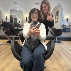 Salon 105