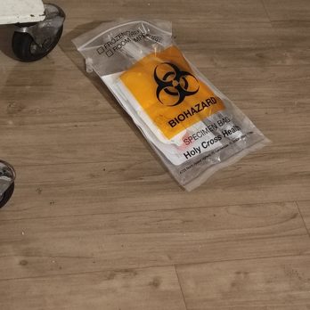 Holy Cross - Biohazard right on the floor next to the bed multiple people were in and out they just ignored it pig style!!! - Medical Centers Near Me - Fort Lauderdale, Florida Holy Cross - Biohazard right on the floor next to the bed multiple people were in and out they just ignored it pig style!!! - Medical Centers Near Me - Fort Lauderdale, Florida