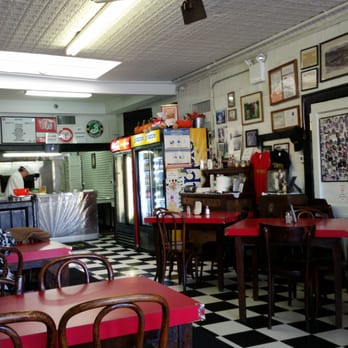 Totonno's - Pizza Near Me - Brooklyn, New York Totonno's - Pizza Near Me - Brooklyn, New York
