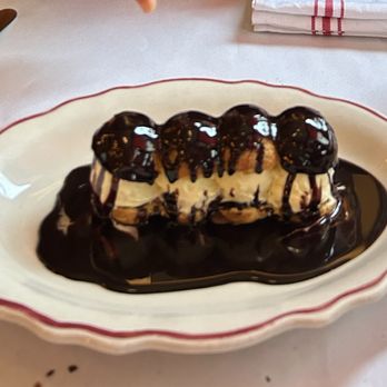 Le Diplomate - Profiteroles - Brasseries Near Me - Washington, DC, District of Columbia Le Diplomate - Profiteroles - Brasseries Near Me - Washington, DC, District of Columbia