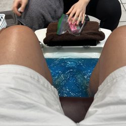Diva Nails & Tanning - Pedicure
