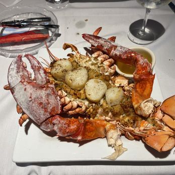 Hurricane Restaurant - Baked stuffed lobster! - Seafood Near Me - Kennebunkport, Maine Hurricane Restaurant - Baked stuffed lobster! - Seafood Near Me - Kennebunkport, Maine