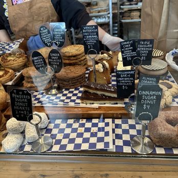 Mindy's Bakery - Pastries - Desserts Near Me - Chicago, Illinois Mindy's Bakery - Pastries - Desserts Near Me - Chicago, Illinois