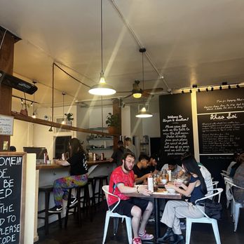 Ginger & Scallion - Thai Near Me - Seattle, Washington