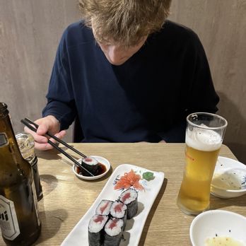 Shikoku - Tuna Roll - Restaurants Near Me - Paris Shikoku - Tuna Roll - Restaurants Near Me - Paris