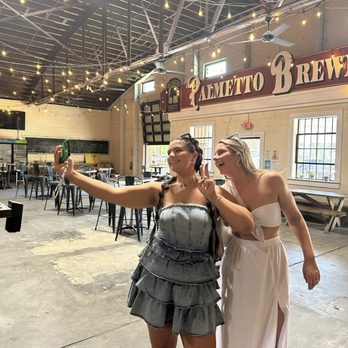 Charleston Brews Cruise - Breweries Near Me - Charleston, South Carolina