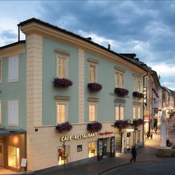 Restaurant Goldenes Lamm Villach - Hauptplatz ansicht von villach mit restaurant goldenes lamm