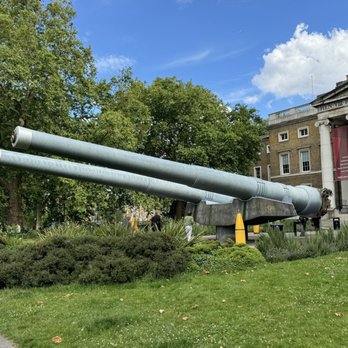 Imperial War Museum - That's a serious gun! - Museums Near Me - London, XGL Imperial War Museum - That's a serious gun! - Museums Near Me - London, XGL